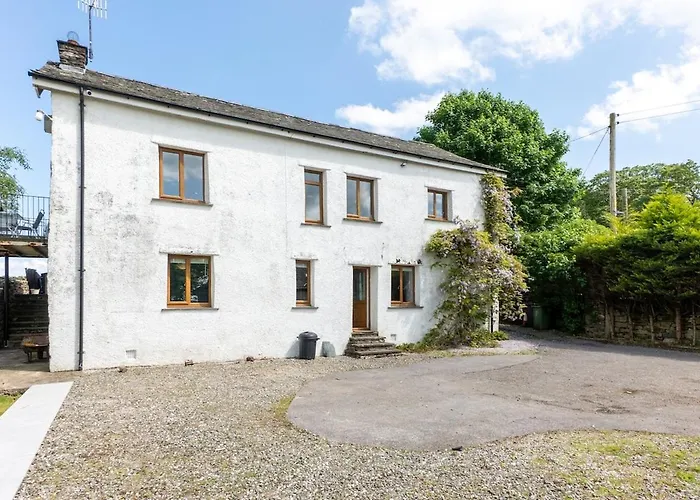 The House At Cherry Tree Natland